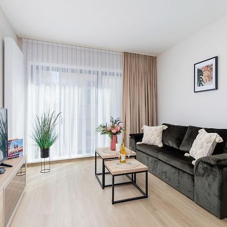 Modern Studios With Air Conditioning In Downtown Krakow By Noclegi Renters Екстер'єр фото