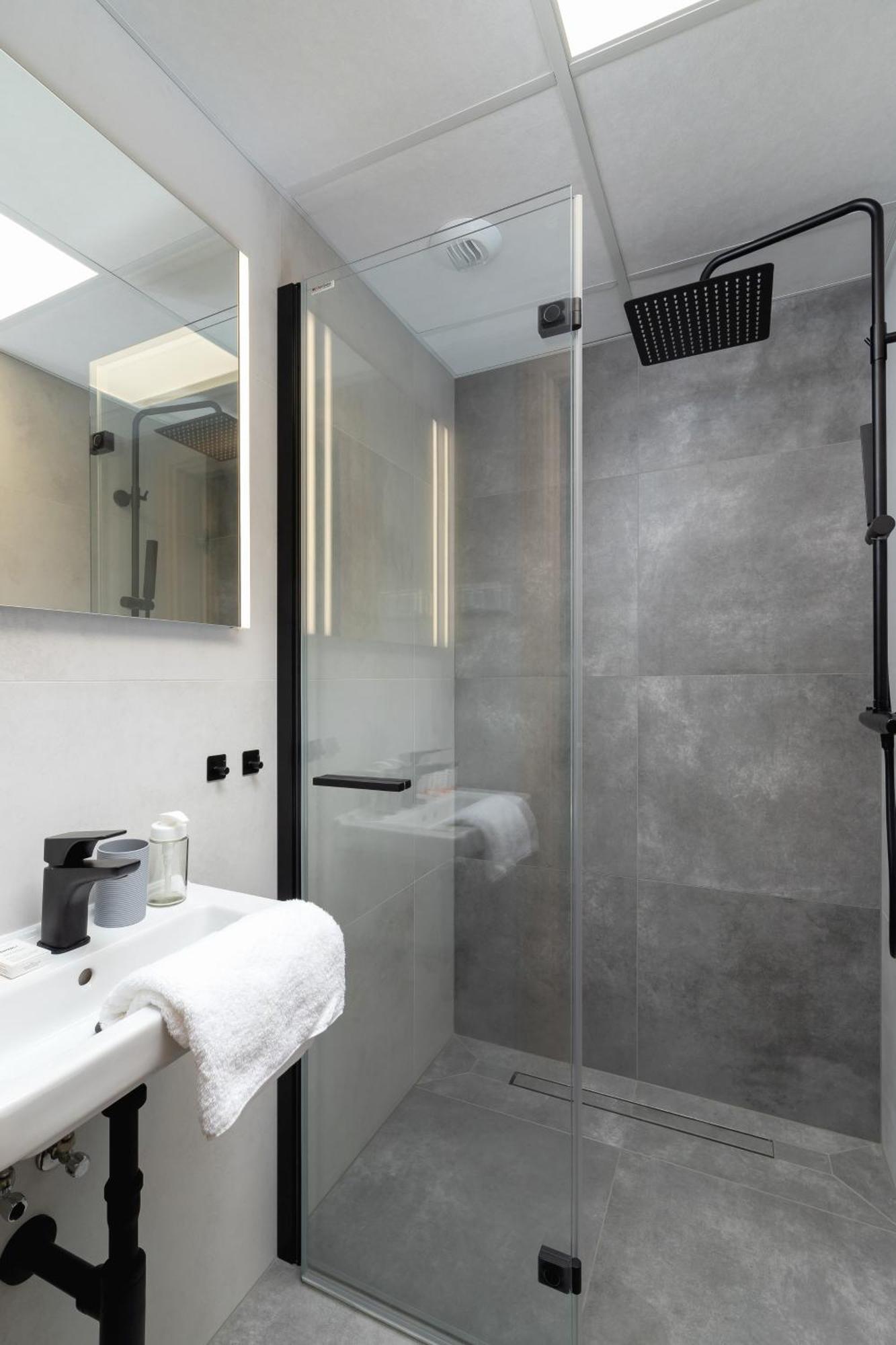 Modern Studios With Air Conditioning In Downtown Krakow By Noclegi Renters Екстер'єр фото