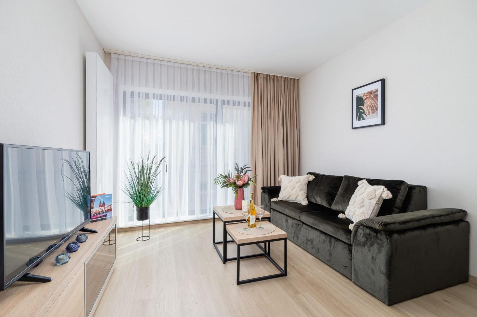 Modern Studios With Air Conditioning In Downtown Krakow By Noclegi Renters Екстер'єр фото