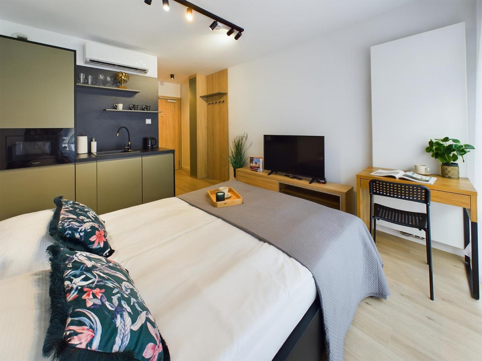 Modern Studios With Air Conditioning In Downtown Krakow By Noclegi Renters Екстер'єр фото